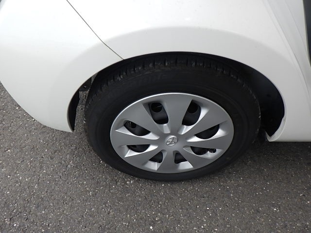 TOYOTA AQUA 2014 Image 20