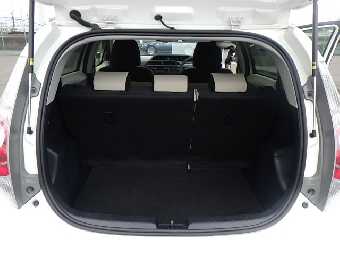 TOYOTA AQUA 2014 Image 7