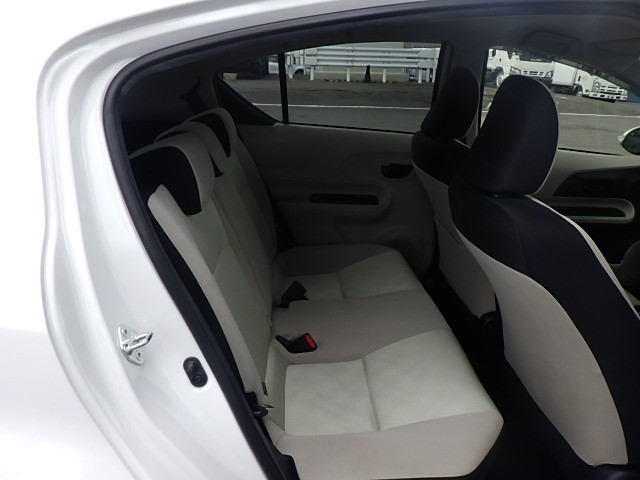 TOYOTA AQUA 2014 Image 25