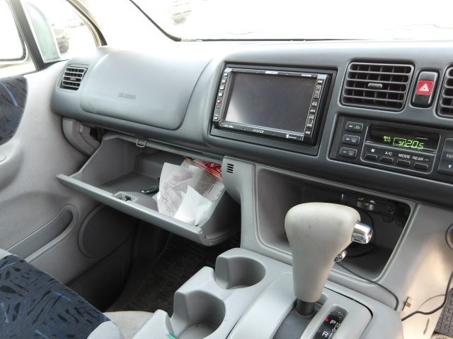 MAZDA BONGO FRIENDEE 2005 Image 22