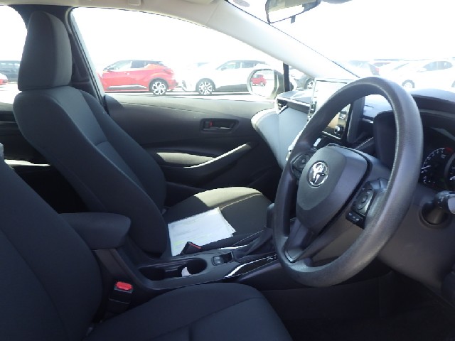 TOYOTA COROLLA TOURING 2019 Image 25