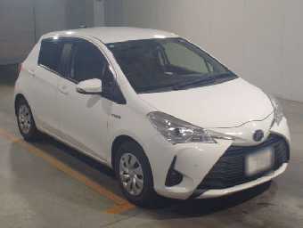 TOYOTA VITZ 2019 Image 3