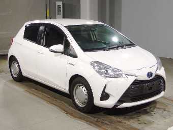 TOYOTA VITZ 2019 Image 3