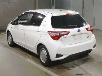 TOYOTA VITZ 2019 Image 4