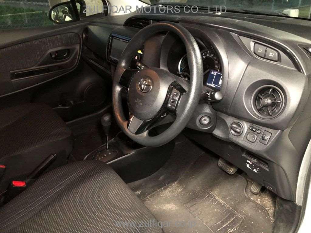 TOYOTA VITZ 2019 Image 5
