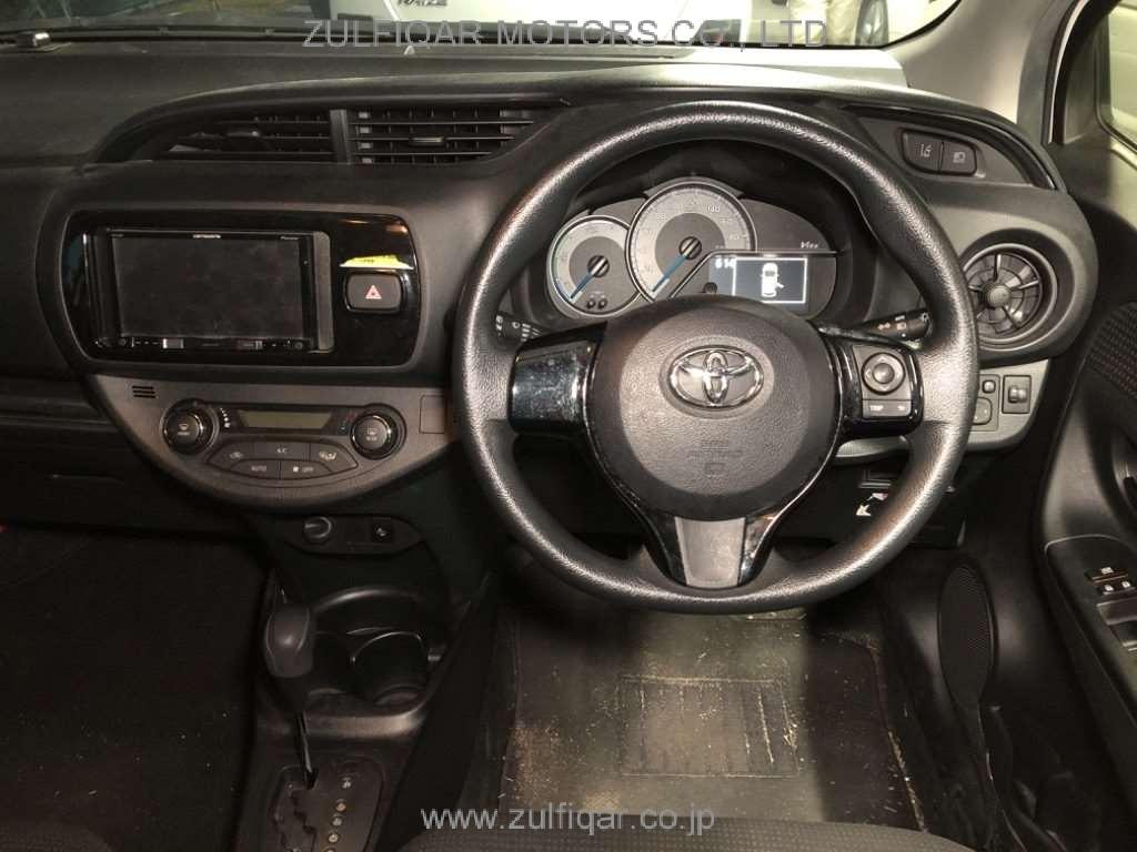 TOYOTA VITZ 2019 Image 6