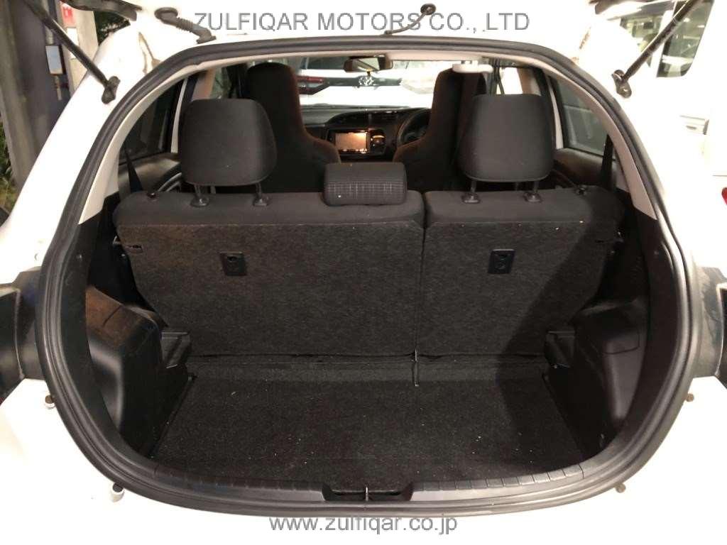 TOYOTA VITZ 2019 Image 8