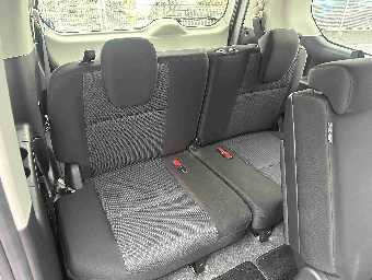 NISSAN SERENA 2019 Image 8