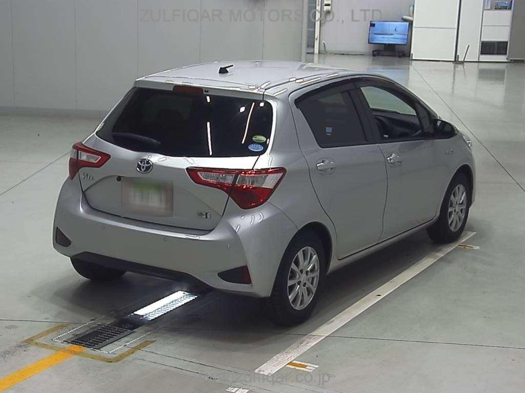 TOYOTA VITZ 2020 Image 2