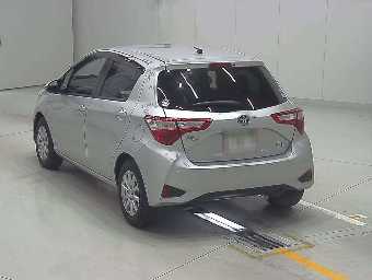 TOYOTA VITZ 2020 Image 6