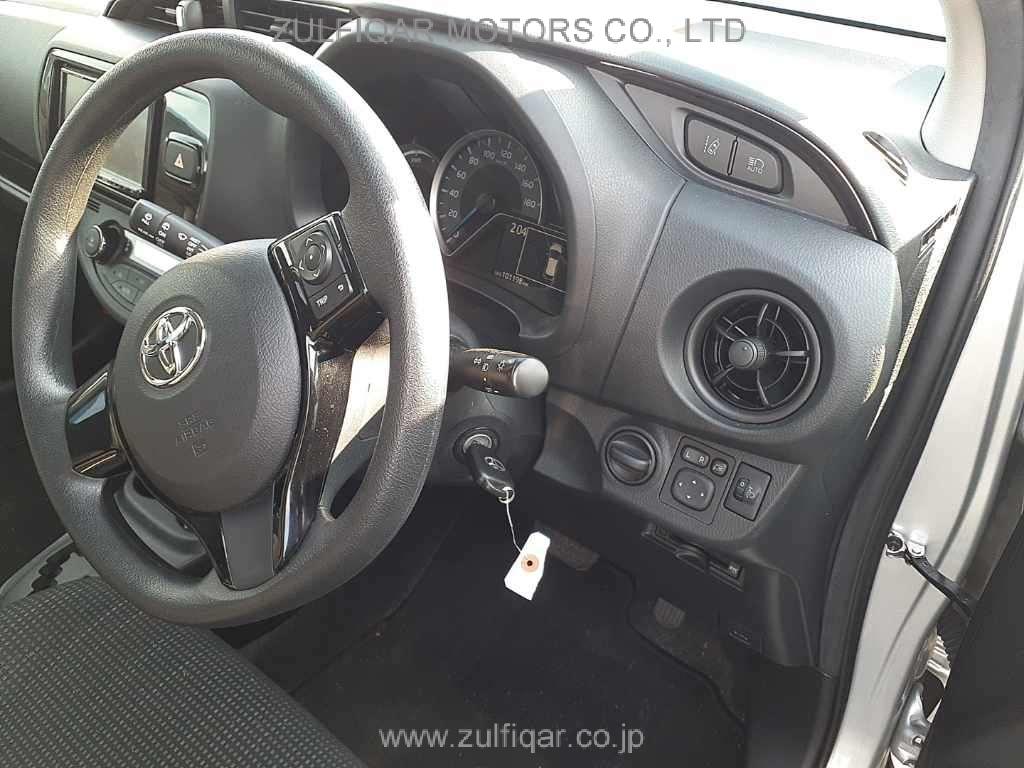 TOYOTA VITZ 2020 Image 7