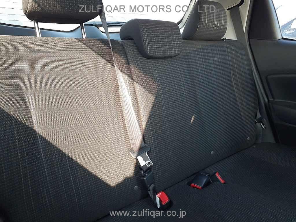 TOYOTA VITZ 2020 Image 9
