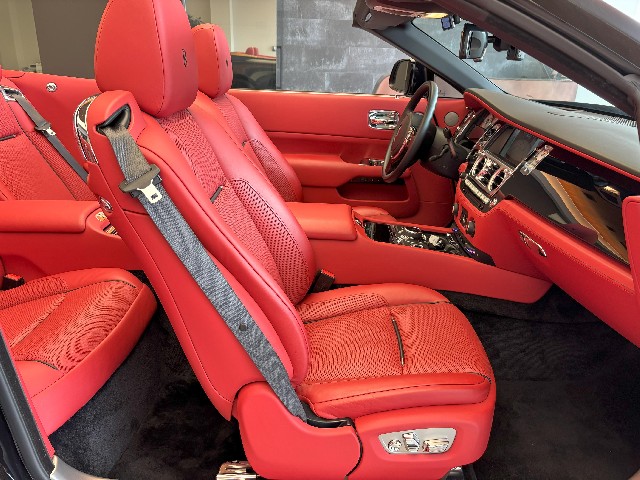 ROLLS ROYCE DAWN 2016 Image 43