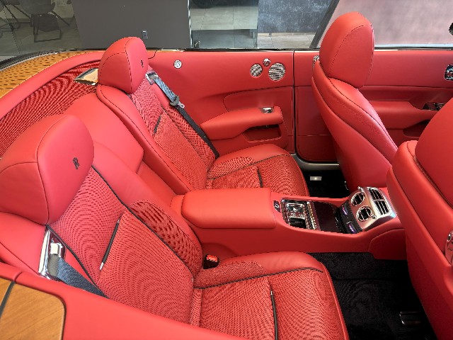 ROLLS ROYCE DAWN 2016 Image 46