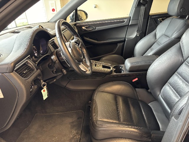 PORSCHE MACAN 2017 Image 22