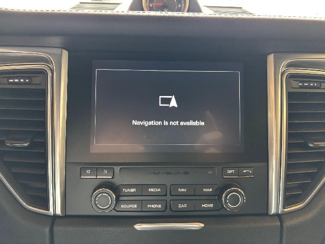 PORSCHE MACAN 2017 Image 43