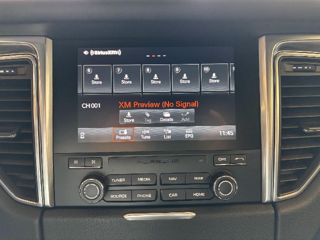 PORSCHE MACAN 2017 Image 44