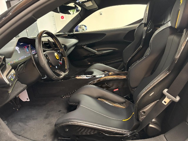 FERRARI SF90 STRADALE 2021 Image 24
