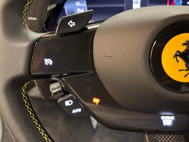 FERRARI SF90 STRADALE 2021 Image 41