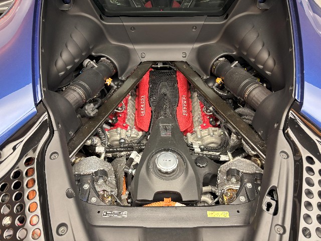 FERRARI SF90 STRADALE 2021 Image 49