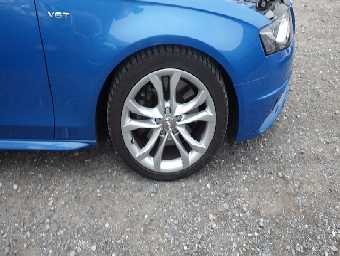 AUDI S4 AVANT 2010 Image 12