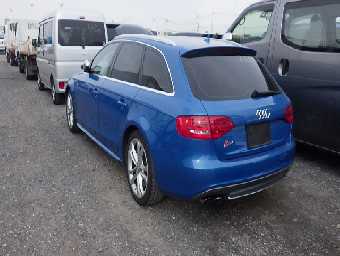 AUDI S4 AVANT 2010 Image 3