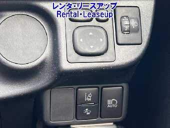 TOYOTA AQUA 2020 Image 8