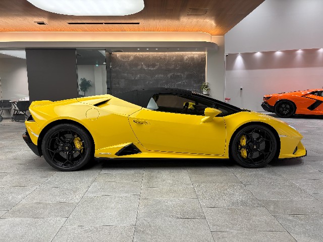 LAMBORGHINI HURACAN 2019 Image 20