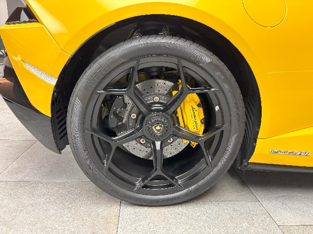 LAMBORGHINI HURACAN 2019 Image 27