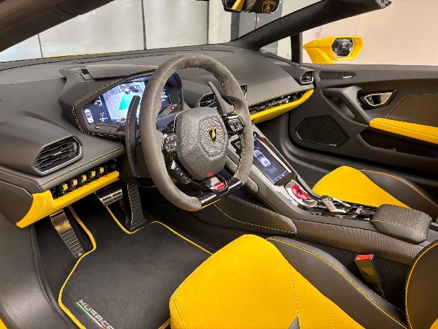 LAMBORGHINI HURACAN 2019 Image 31