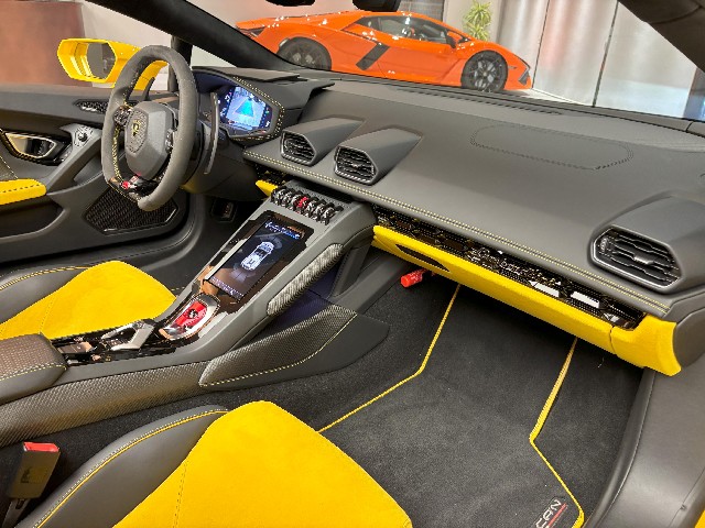 LAMBORGHINI HURACAN 2019 Image 35