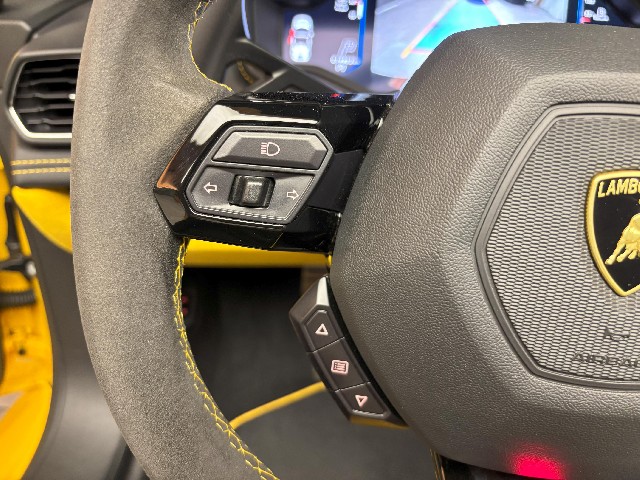 LAMBORGHINI HURACAN 2019 Image 41