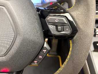 LAMBORGHINI HURACAN 2019 Image 36