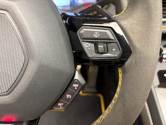 LAMBORGHINI HURACAN 2019 Image 42