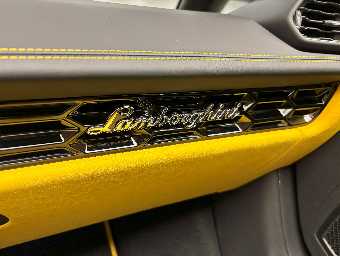 LAMBORGHINI HURACAN 2019 Image 42