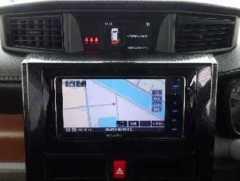 TOYOTA ROOMY 2017 Image 8