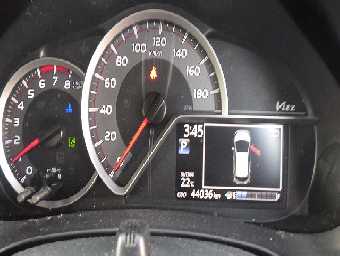 TOYOTA VITZ 2017 Image 6