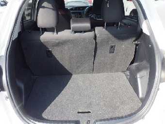 TOYOTA VITZ 2017 Image 11
