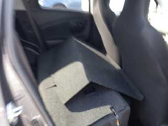 TOYOTA VITZ 2017 Image 10