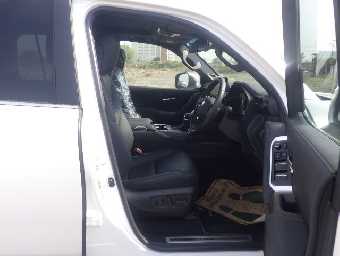 TOYOTA LAND CRUISER 2022 Image 11