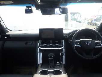 TOYOTA LAND CRUISER 2022 Image 16