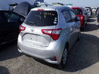 TOYOTA VITZ 2017 Image 4