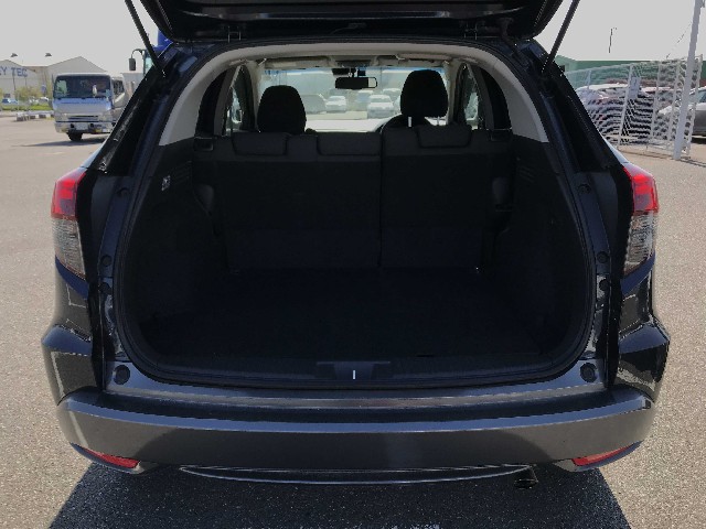 HONDA VEZEL 2020 Image 25