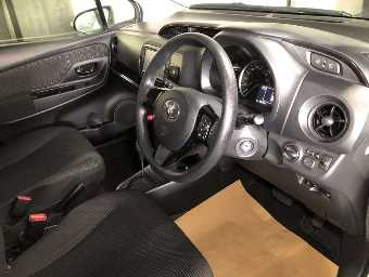 TOYOTA VITZ 2020 Image 5