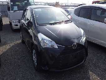TOYOTA VITZ 2017 Image 2