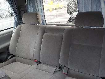 TOYOTA REGIUSACE 2001 Image 12