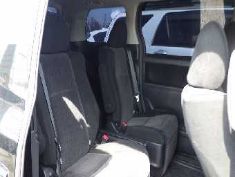 TOYOTA ALPHARD 2012 Image 10