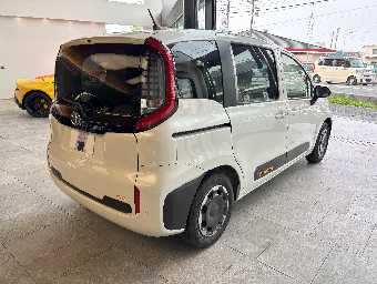 TOYOTA SIENTA 2024 Image 5