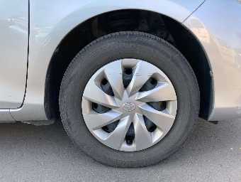 TOYOTA VITZ 2017 Image 11