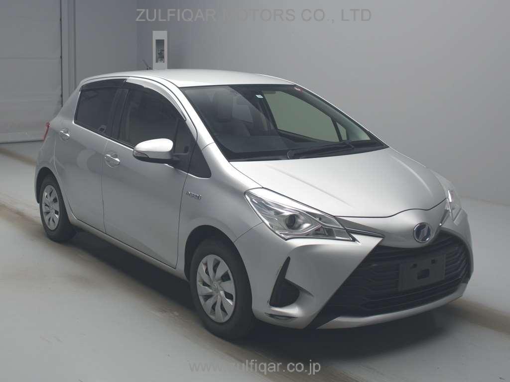 TOYOTA VITZ 2017 Image 3